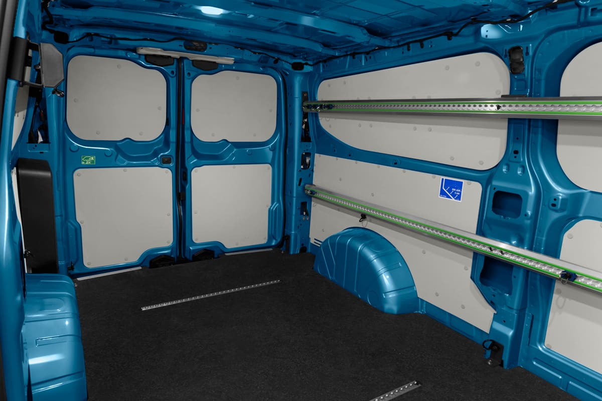 Rücksitzbank eines Ford Transit E-Custom Kastenwagen