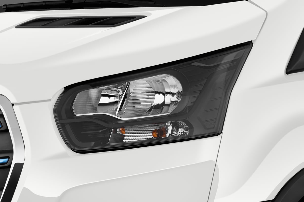Frontscheinwerfer eines Ford E-Transit