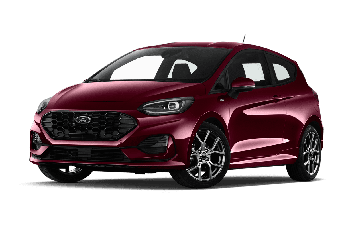 Tiefe, schräge Heckansicht eines Ford Fiesta, freigestellt