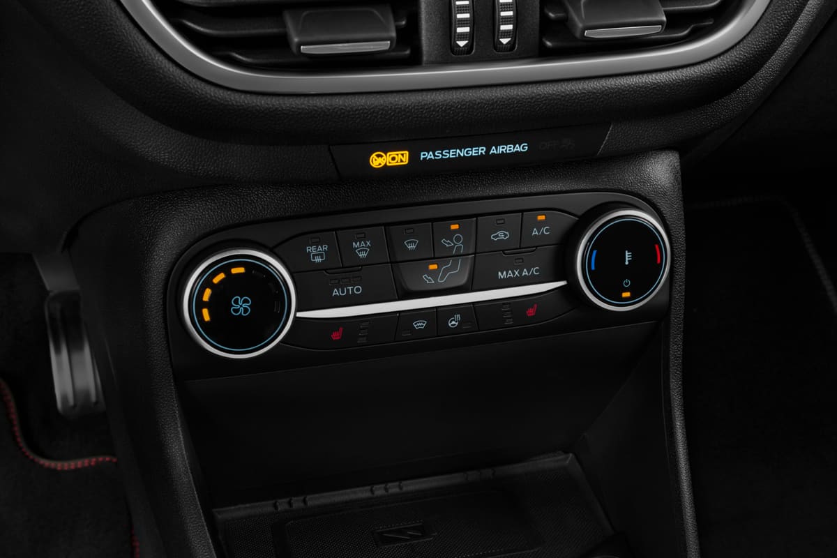 Klimasteuerung eines Ford Fiesta