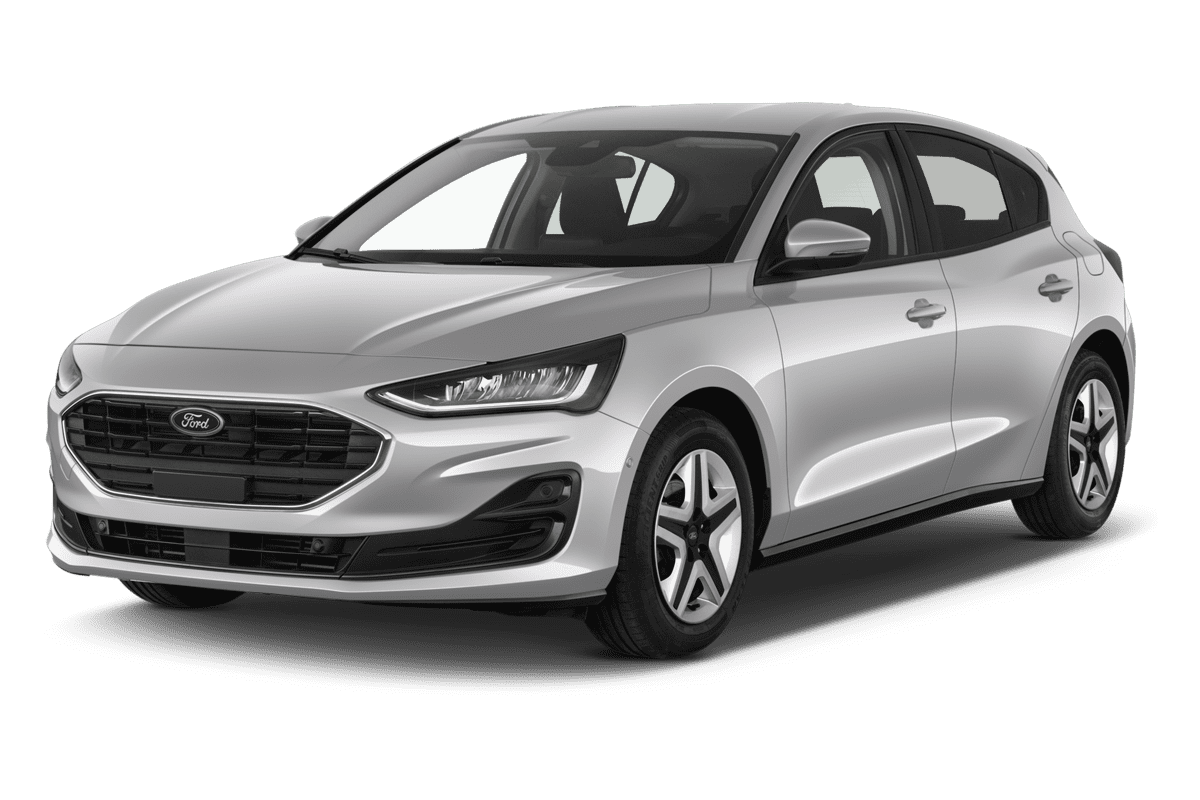 Schräge Frontansicht eines Ford Focus 5-türig, freigestellt