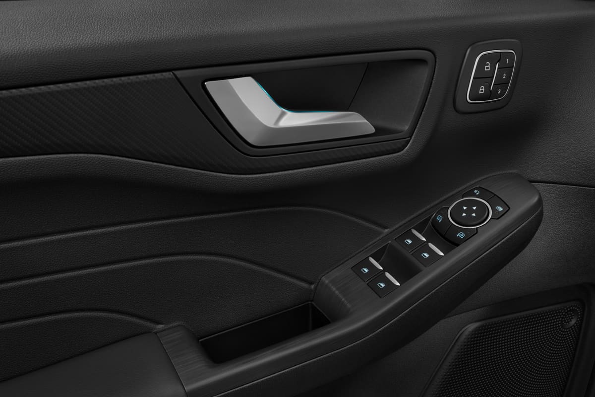 Türsteuerung eines Ford Kuga Hybrid 