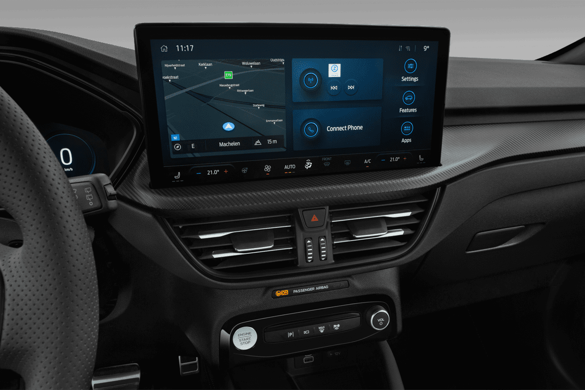 Mittelkonsole eines Ford Kuga Hybrid 