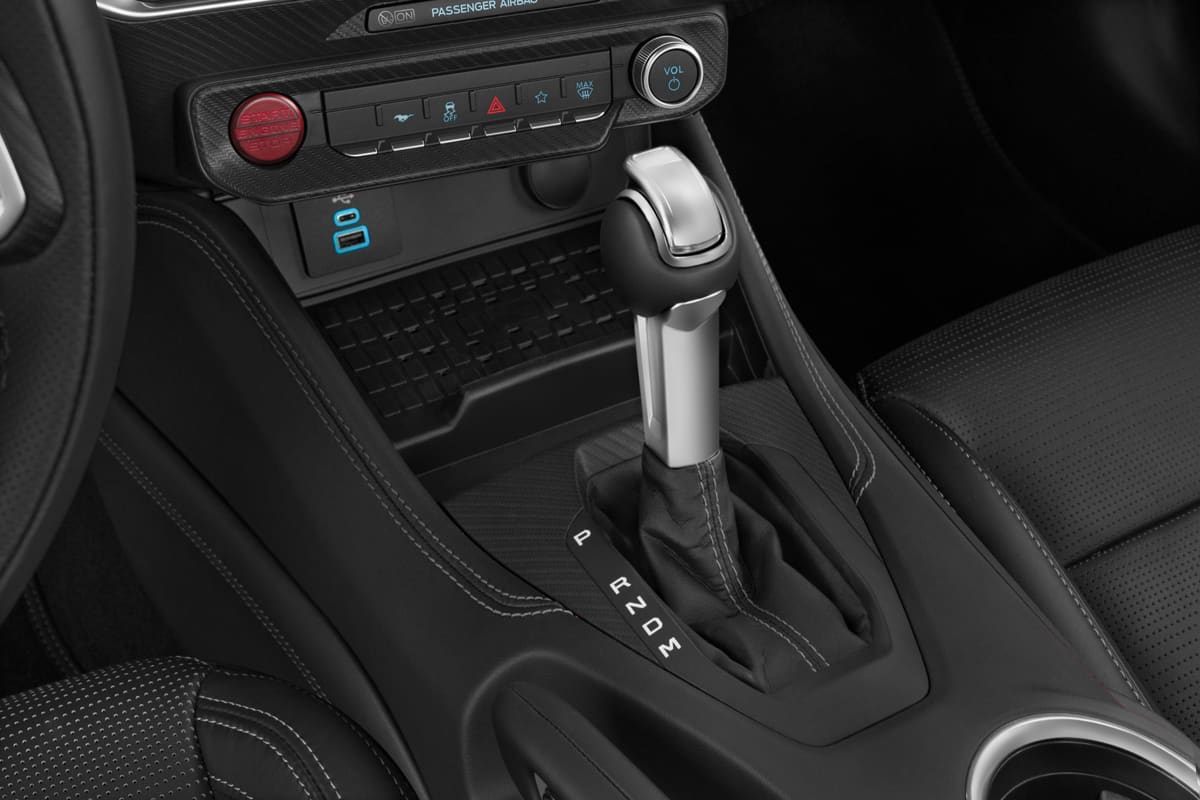 Schaltknüppel eines Ford Mustang Convertible