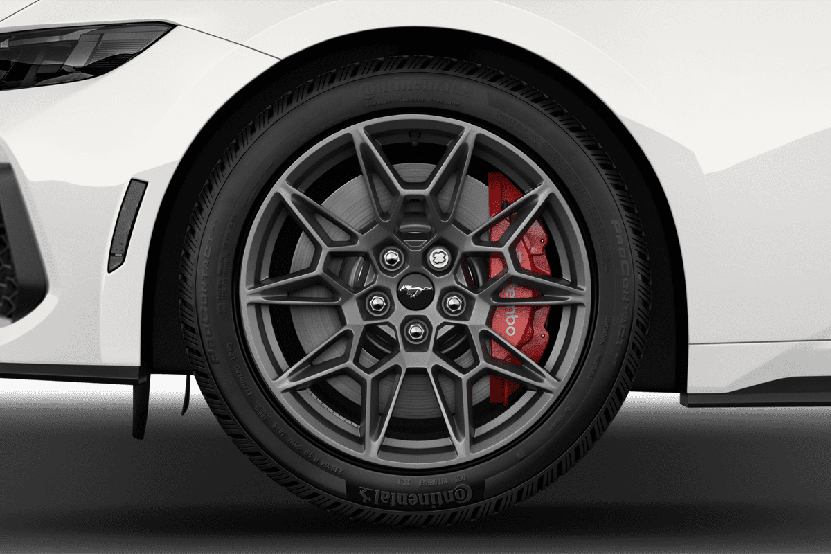 Radkappe oder Felge eines Ford Mustang Convertible