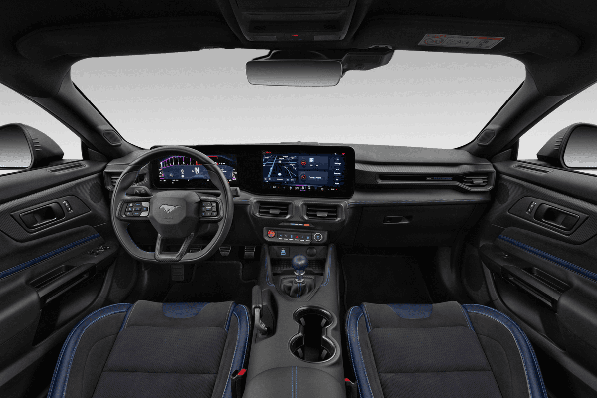 Armaturenbrett eines Ford Mustang Fastback