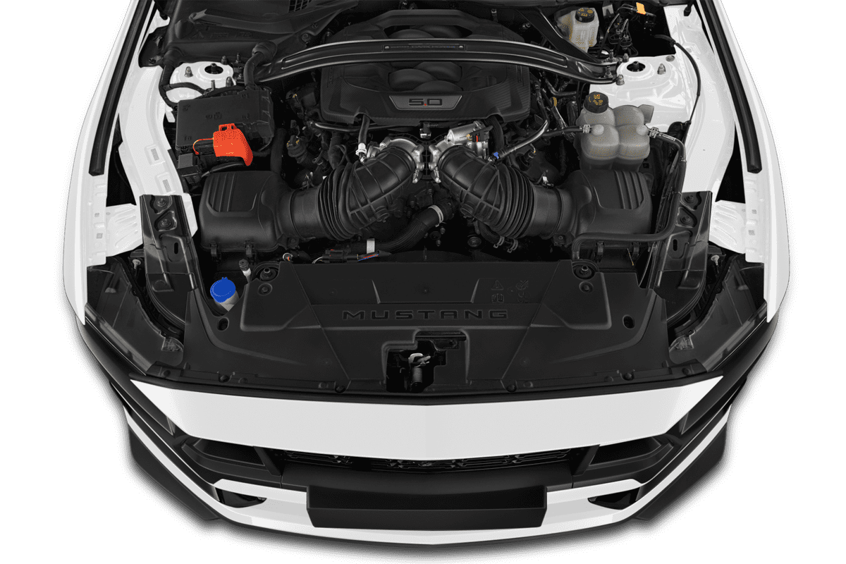 Motorraum eines Ford Mustang Fastback (neues Modell)