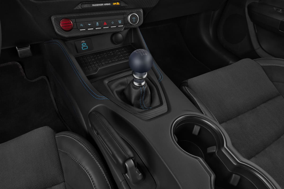 Schaltknüppel eines Ford Mustang Fastback (neues Modell)
