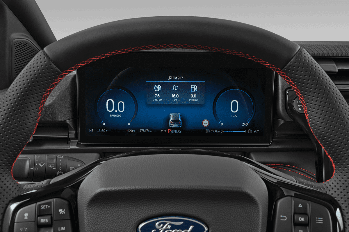 Kombiinstrument eines Ford Puma