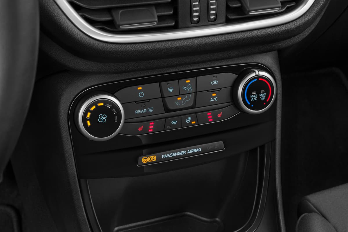 Klimasteuerung eines Ford Puma