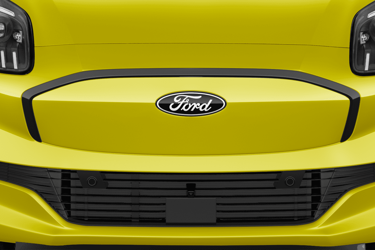 Kühlergrill eines Ford Puma Gen-E