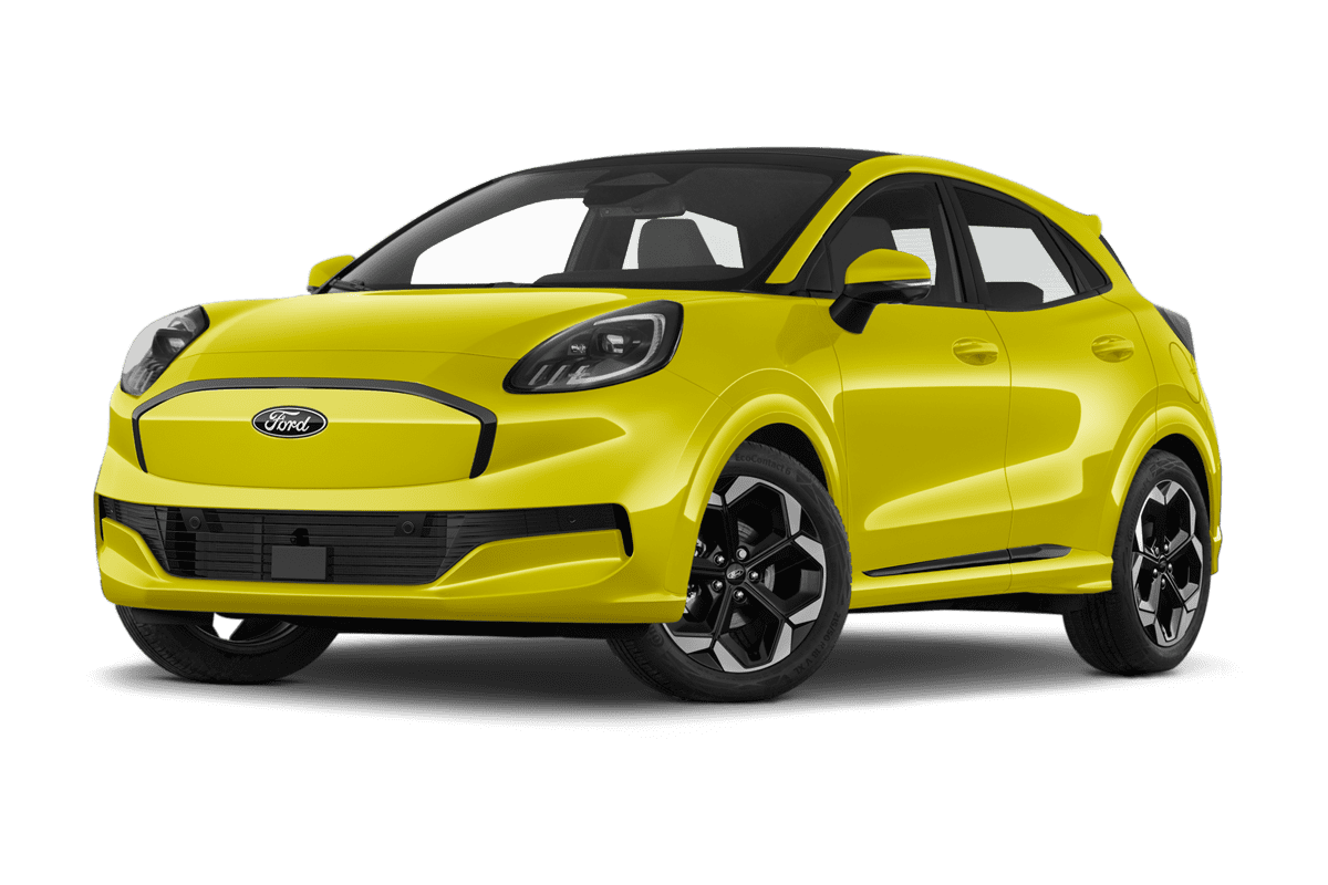 Tiefe, schräge Heckansicht eines Ford Puma Gen-E, freigestellt