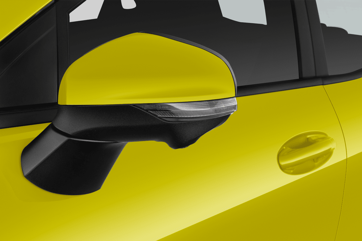 Rückspiegel eines Ford Puma Gen-E