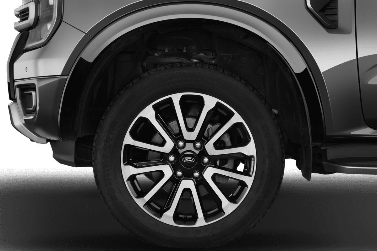 Radkappe oder Felge eines Ford Ranger Plug-in-Hybrid 