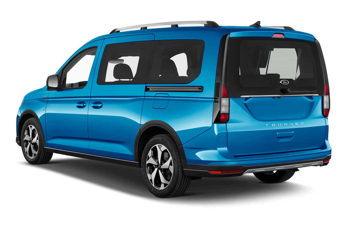 Schräge Heckansicht eines Ford Tourneo Connect Plug-in-Hybrid, freigestellt