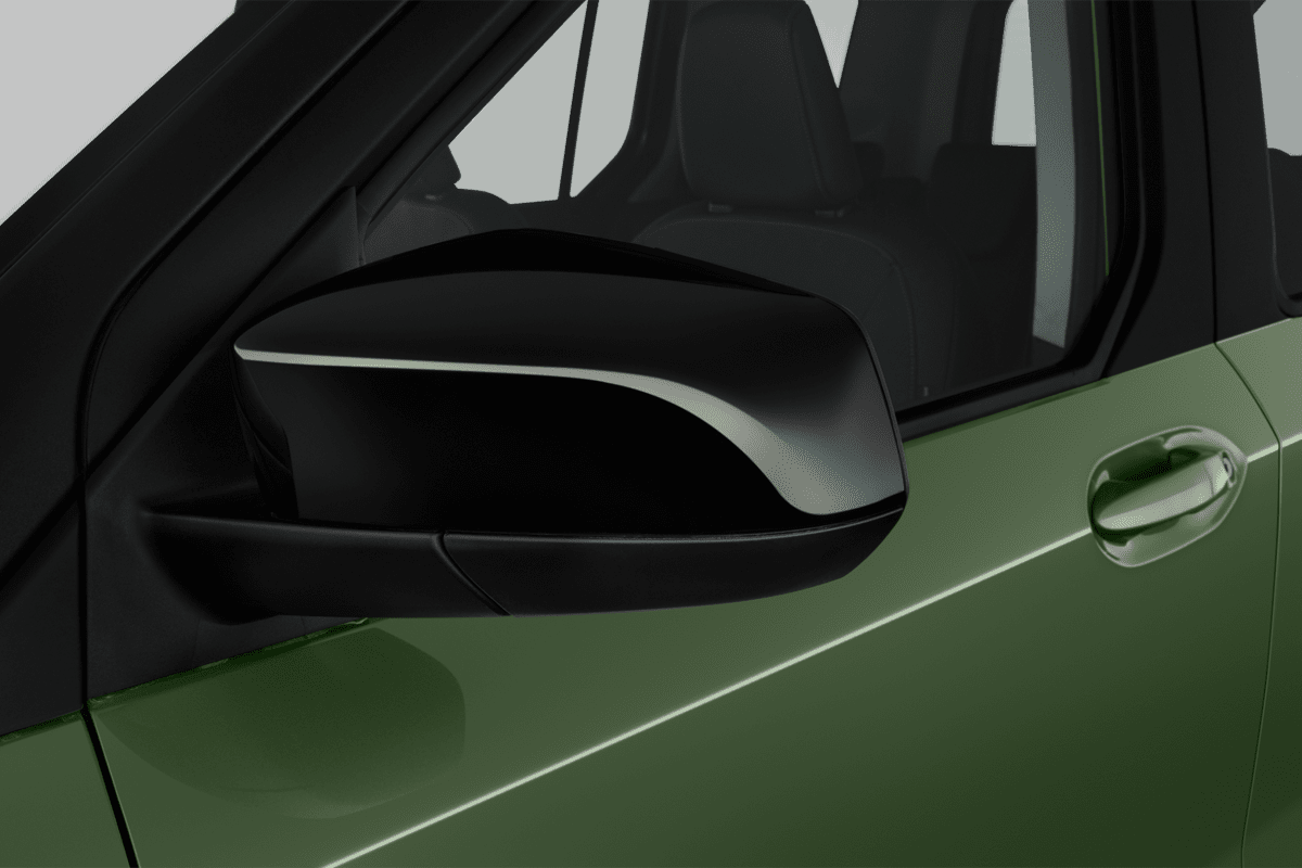 Rückspiegel eines Ford E-Tourneo Courier 