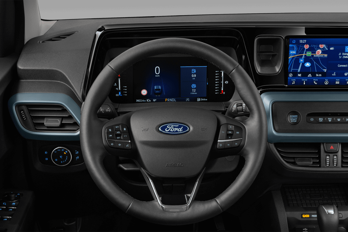 Lenkrad eines Ford E-Tourneo Courier 