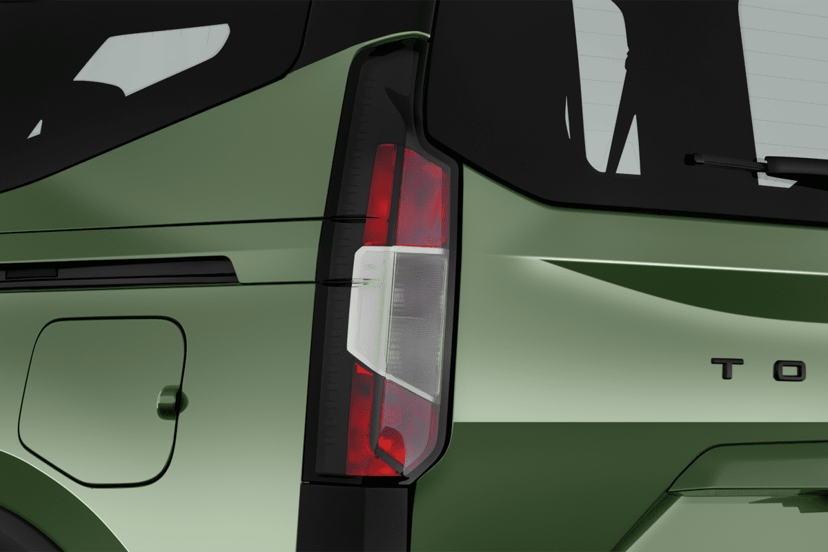 Heckleuchten eines Ford E-Tourneo Courier 