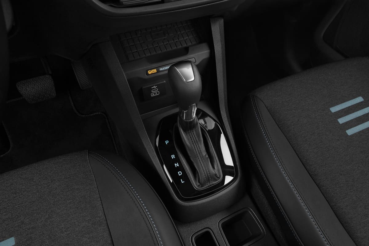 Schaltknüppel eines Ford Tourneo Courier