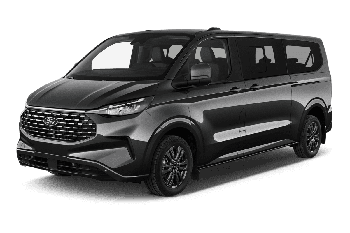 Schräge Frontansicht eines Ford Tourneo Custom , freigestellt