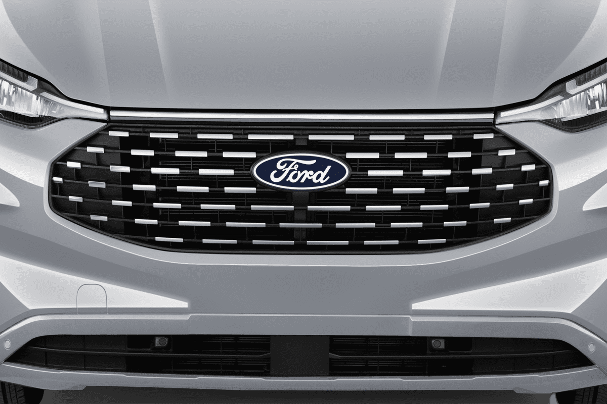 Kühlergrill eines Ford Tourneo Custom 