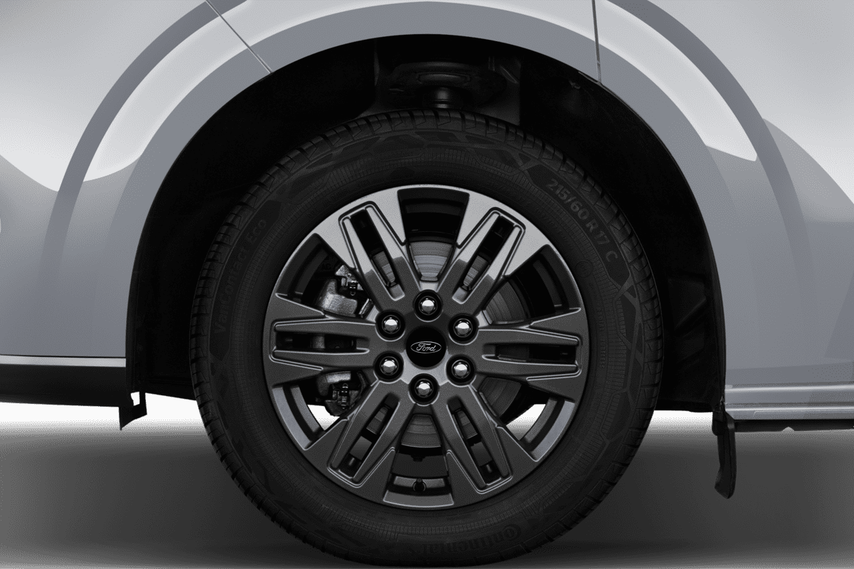 Radkappe oder Felge eines Ford Tourneo Custom 