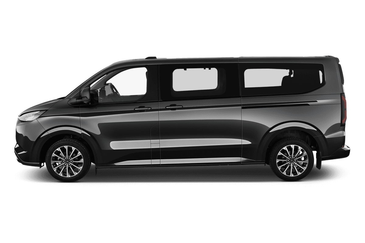 Seitenansicht eines Ford Tourneo Custom Plug-In-Hybrid 