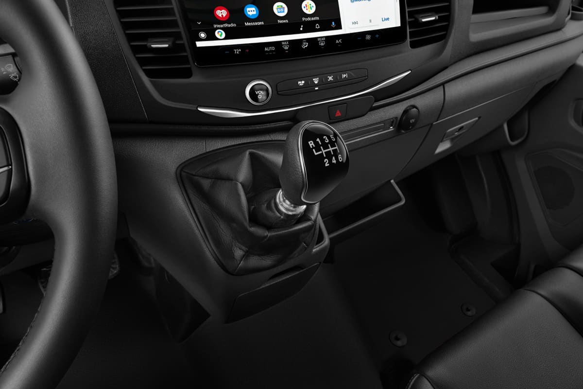 Schaltknüppel eines Ford Transit Kastenwagen