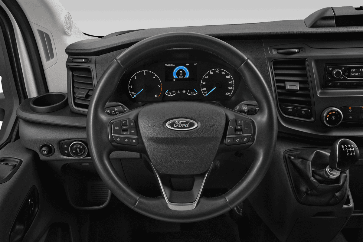 Lenkrad eines Ford Transit Fahrgestell 