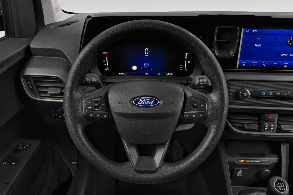 Lenkrad eines Ford Transit Courier Kastenwagen 