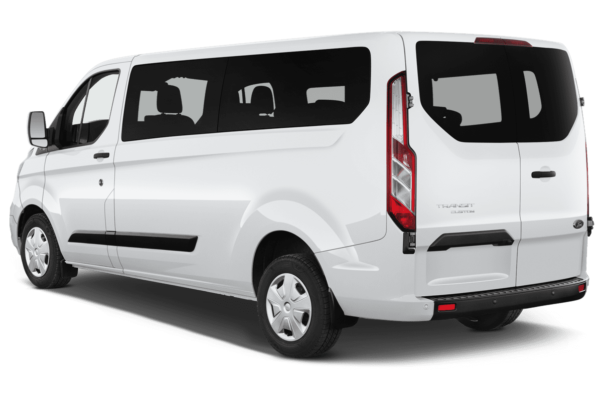 Schräge Heckansicht eines Ford Transit Custom Kombi , freigestellt