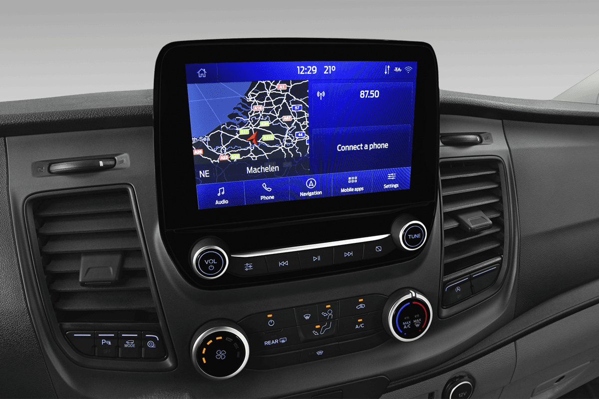 Mittelkonsole eines Ford Transit Custom Kombi 