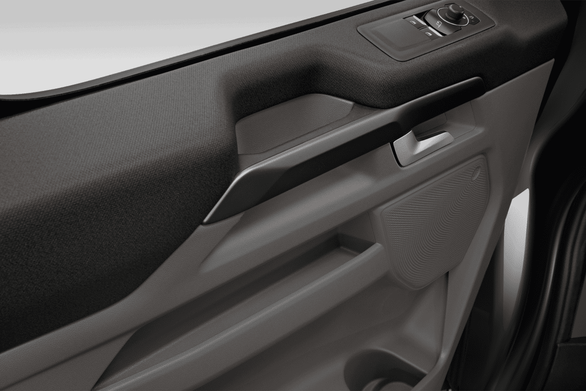 Türsteuerung eines Ford Transit Custom Kombi Plug-In-Hybrid