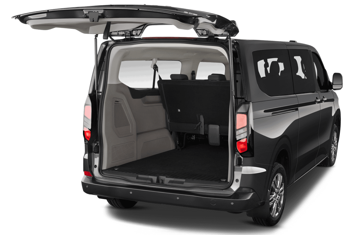 Kofferraum eines Ford Transit Custom Kombi Plug-In-Hybrid