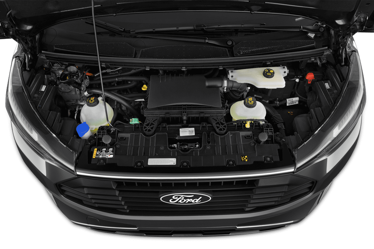 Motorraum eines Ford Transit Custom Kombi Plug-In-Hybrid