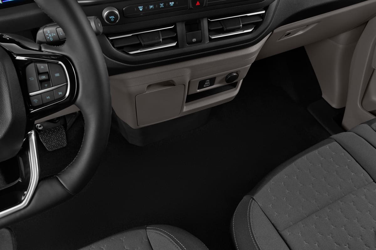 Schaltknüppel eines Ford Transit Custom Kombi Plug-In-Hybrid