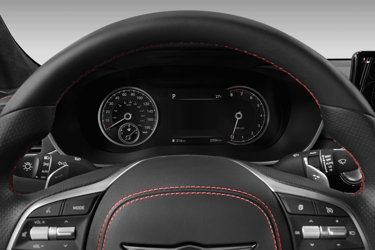 Kombiinstrument eines Genesis G70