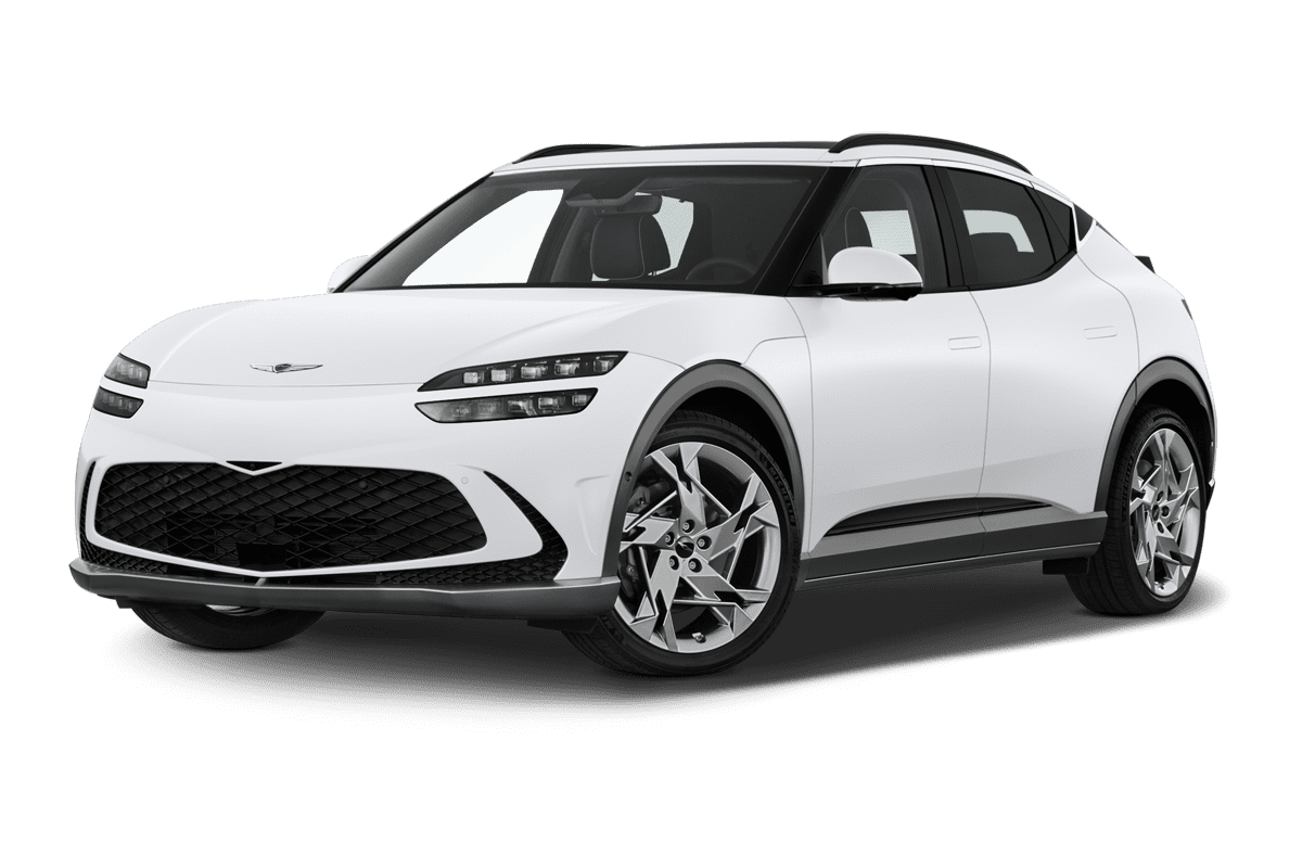 Tiefe, schräge Heckansicht eines Genesis GV60, freigestellt