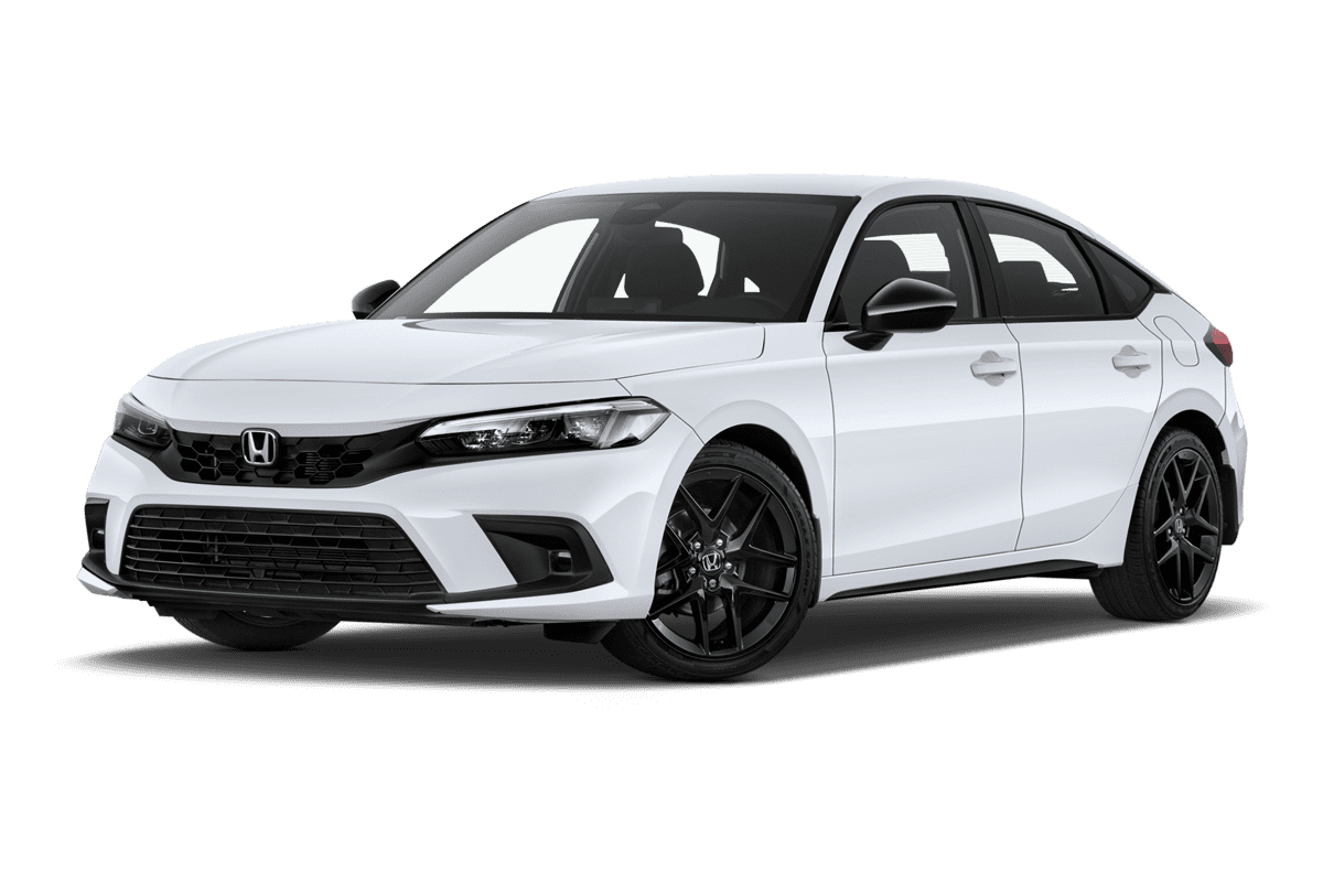 Tiefe, schräge Heckansicht eines Honda Civic e:HEV, freigestellt