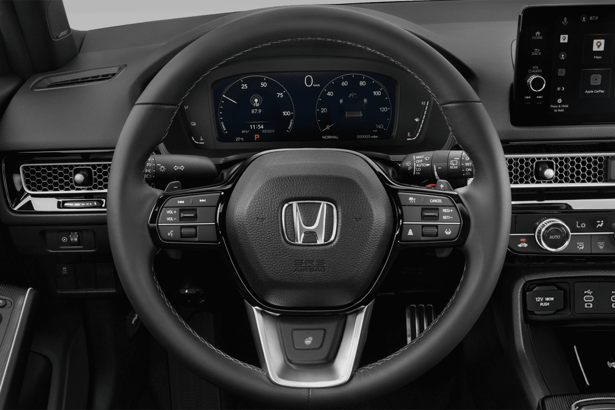 Lenkrad eines Honda Civic e:HEV