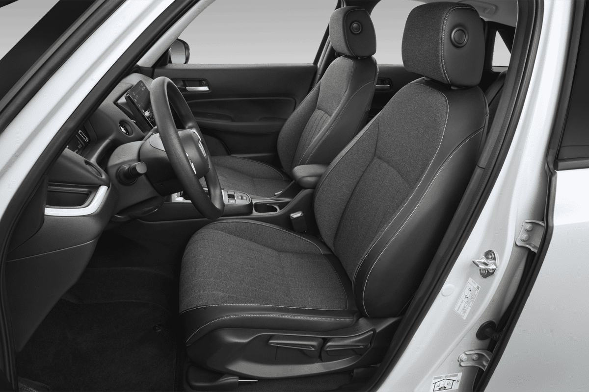 Vordersitze eines Honda Jazz 