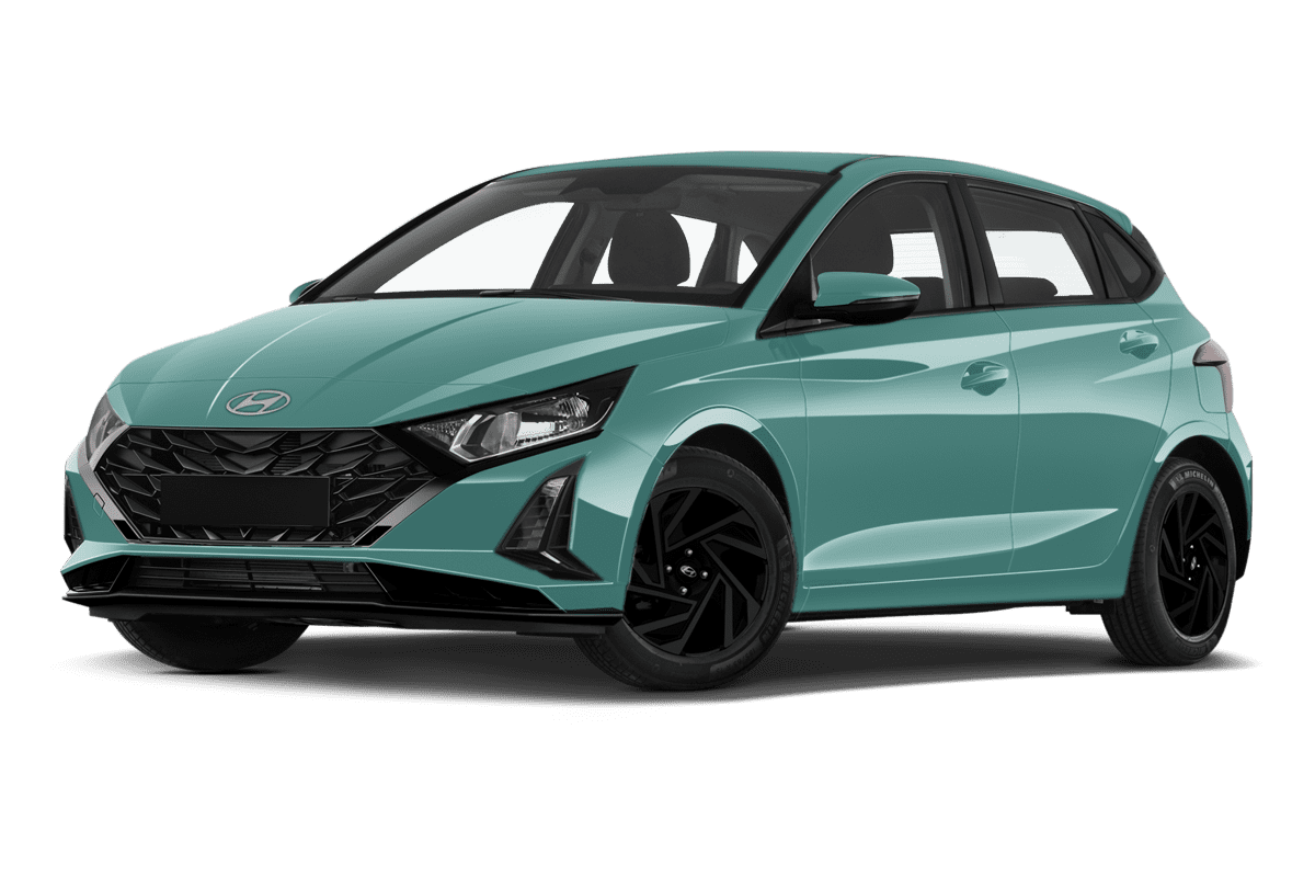 Tiefe, schräge Heckansicht eines Hyundai i20 , freigestellt
