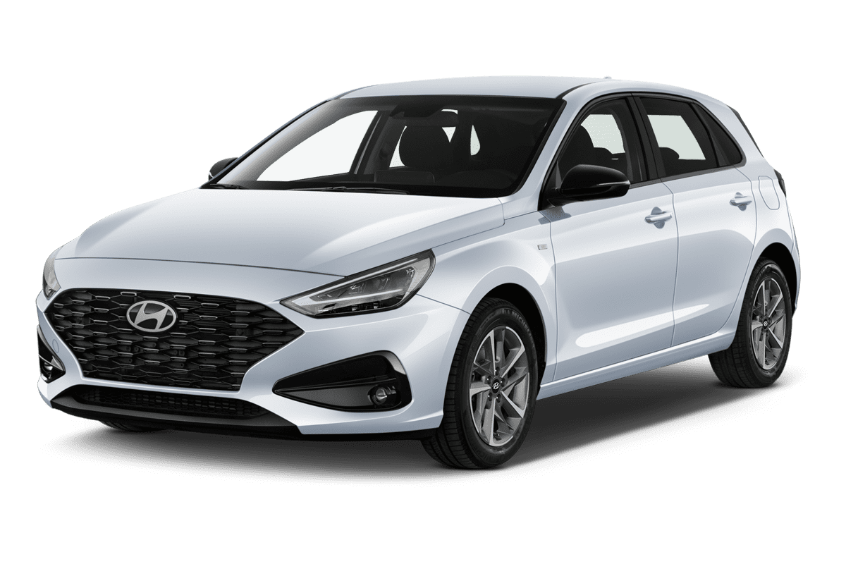 Schräge Frontansicht eines Hyundai i30, freigestellt