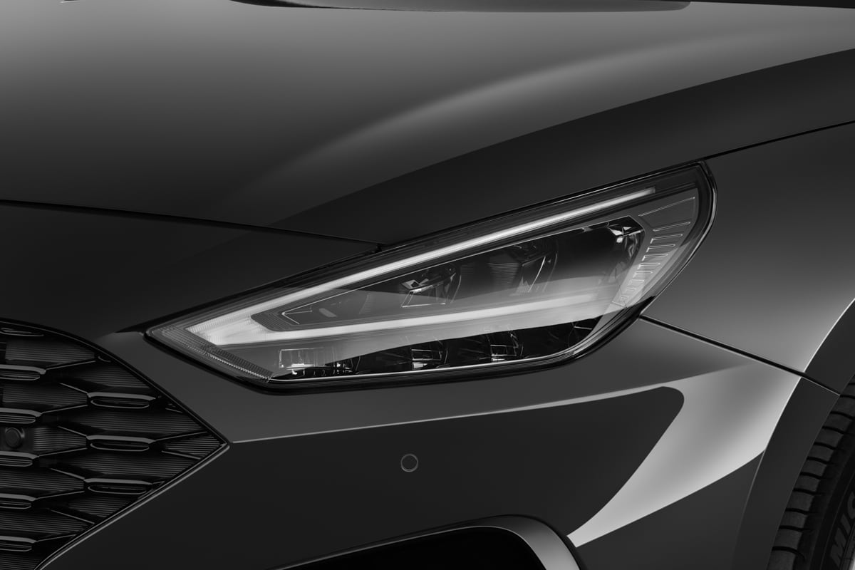 Frontscheinwerfer eines Hyundai i30 Kombi