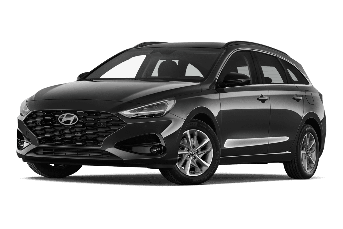 Tiefe, schräge Heckansicht eines Hyundai i30 Kombi, freigestellt