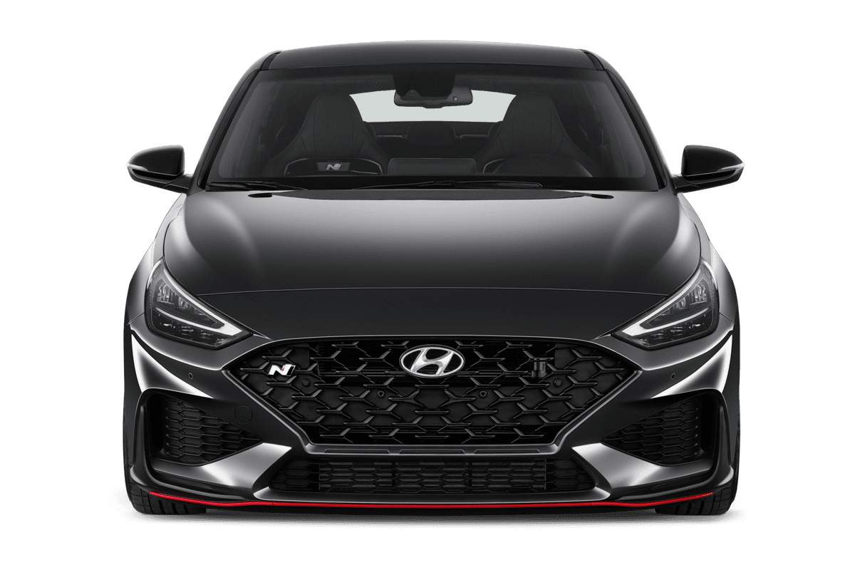 Frontansicht eines Hyundai i30 N Fastback, freigestellt
