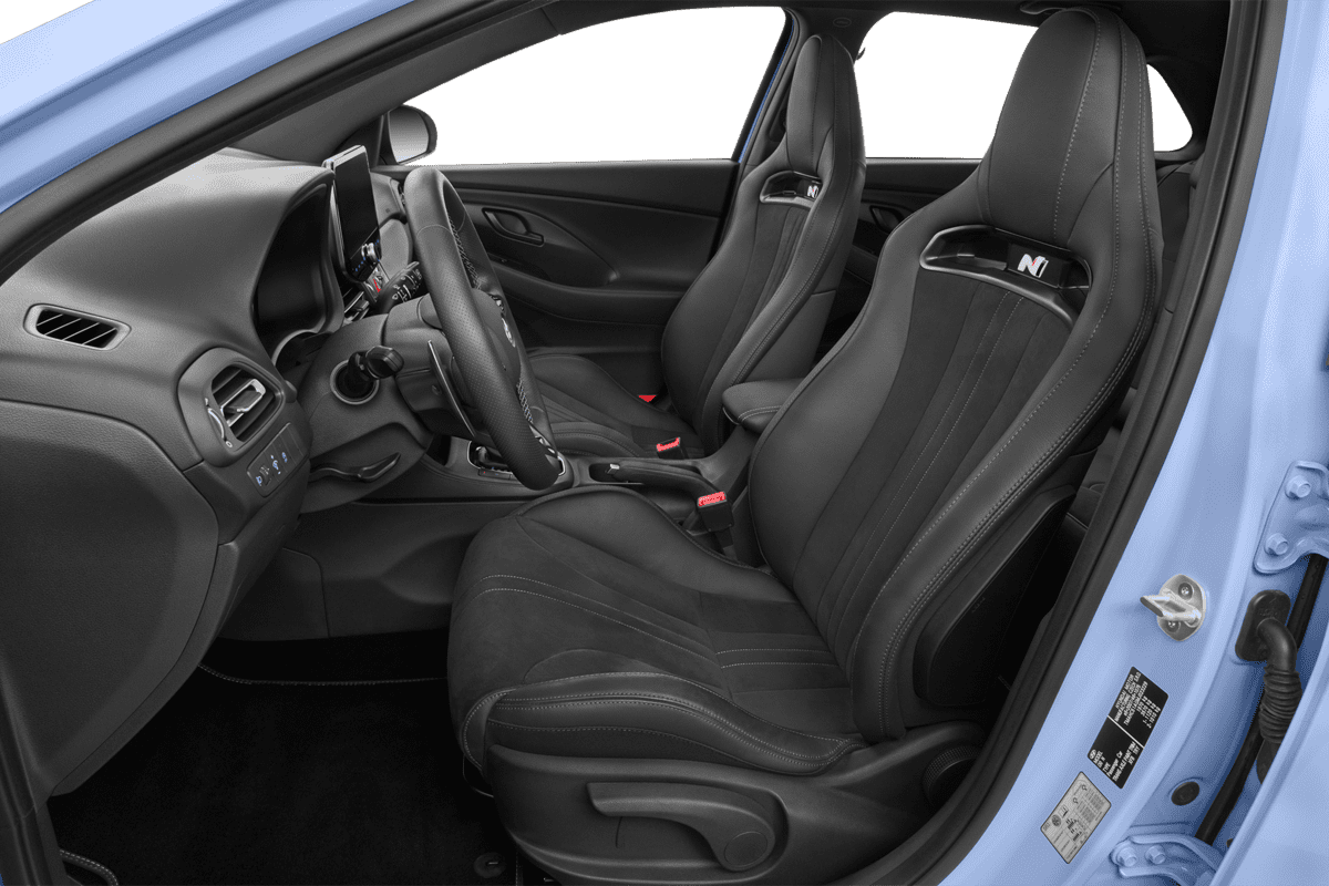 Vordersitze eines Hyundai i30 N