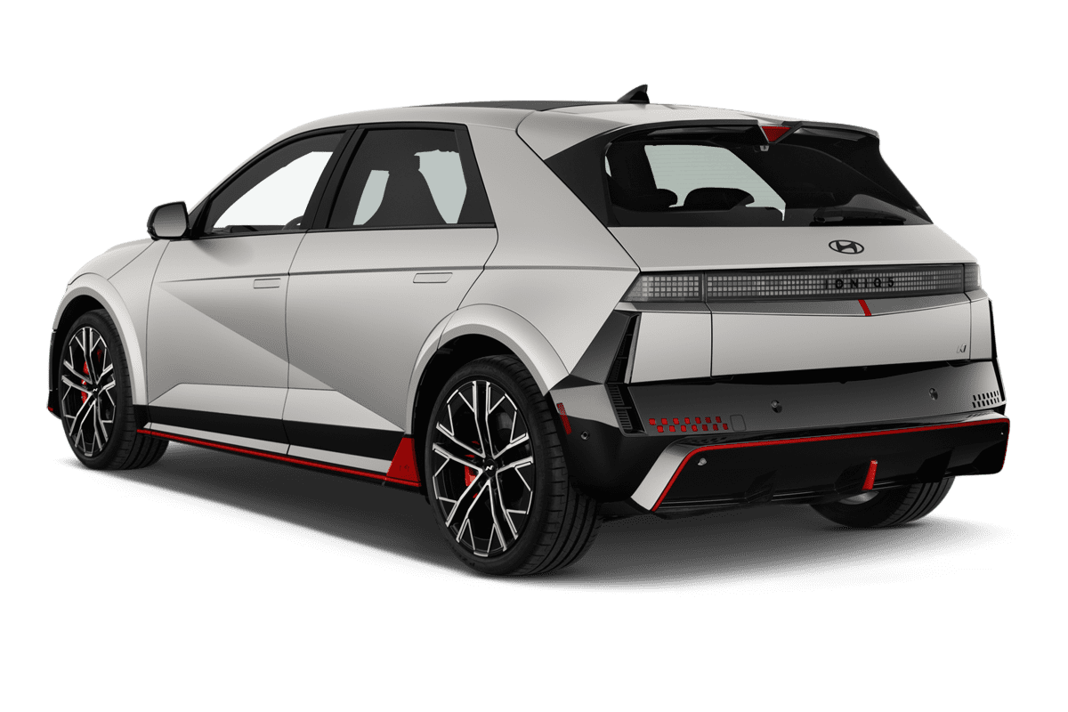 Schräge Heckansicht eines Hyundai Ioniq 5 N , freigestellt