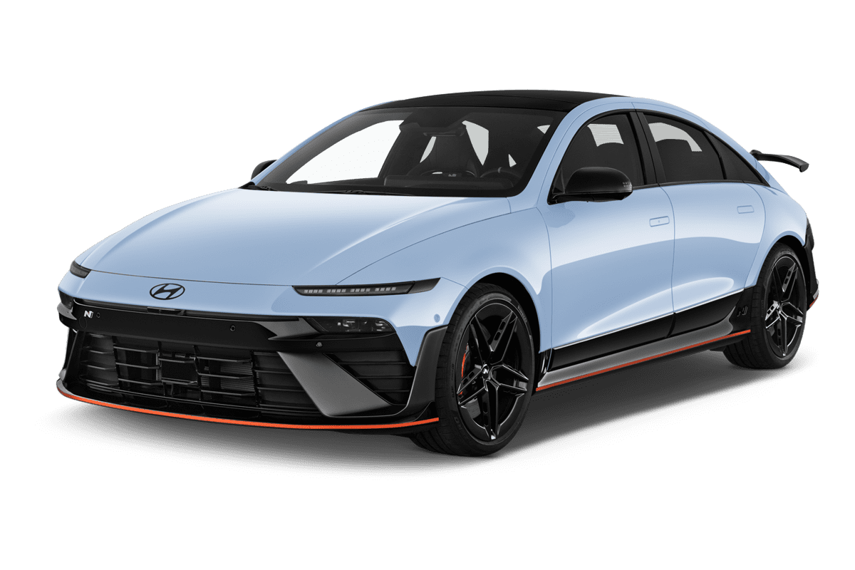 Schräge Frontansicht eines Hyundai Ioniq 6 (neues Modell), freigestellt
