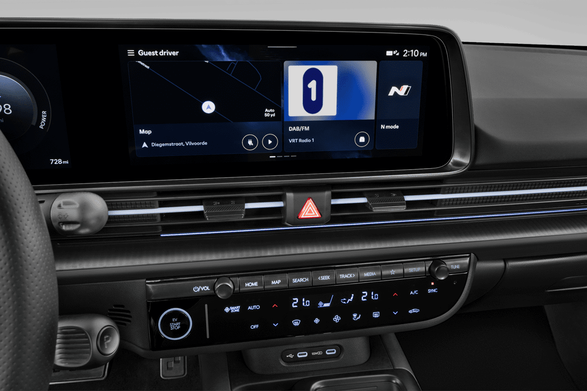 Mittelkonsole eines Hyundai Ioniq 6 (neues Modell)